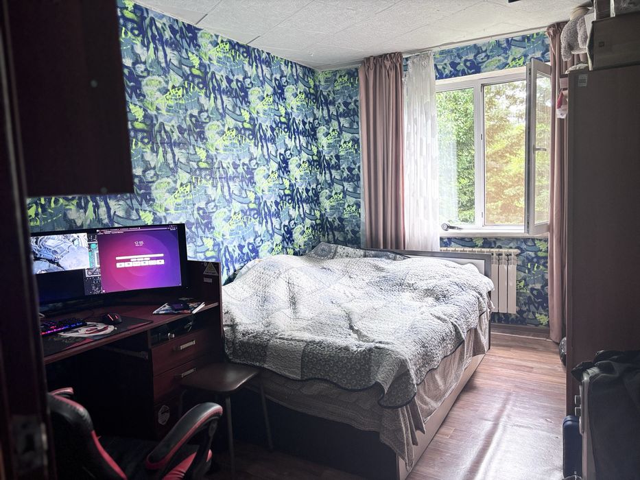 Обменяю квартиру на дом