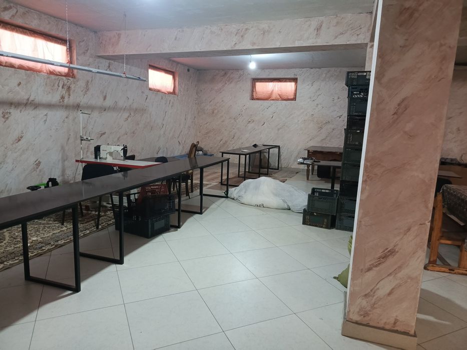 Podval arendaga beriladi 144m² Olim polvon choyxonasini orqa mahallasi