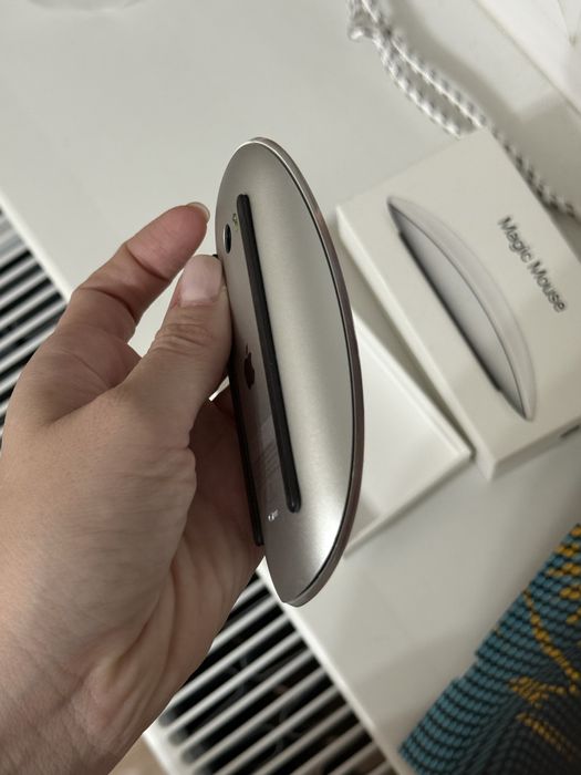 Продается беспроводная мышка Magic Mouse 2.