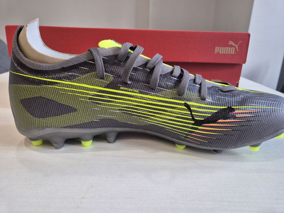 Футболни обувки Puma Ultra 5 Match MG