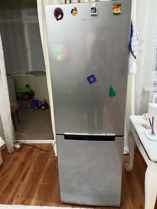 Продается Холодильник