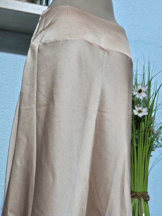 Fusta lunga eleganta noua cu eticheta