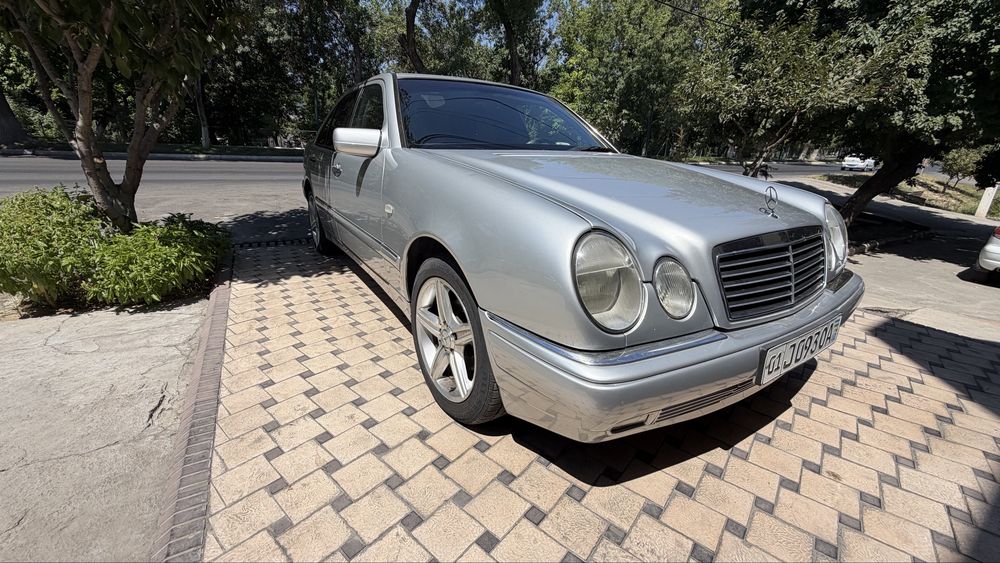 Mercedes benz w210 E200