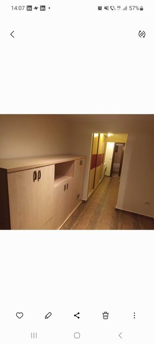 Ofer spre inchiriere apartament cu 3 camere