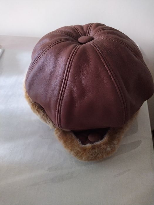 Женская шапка Кепи