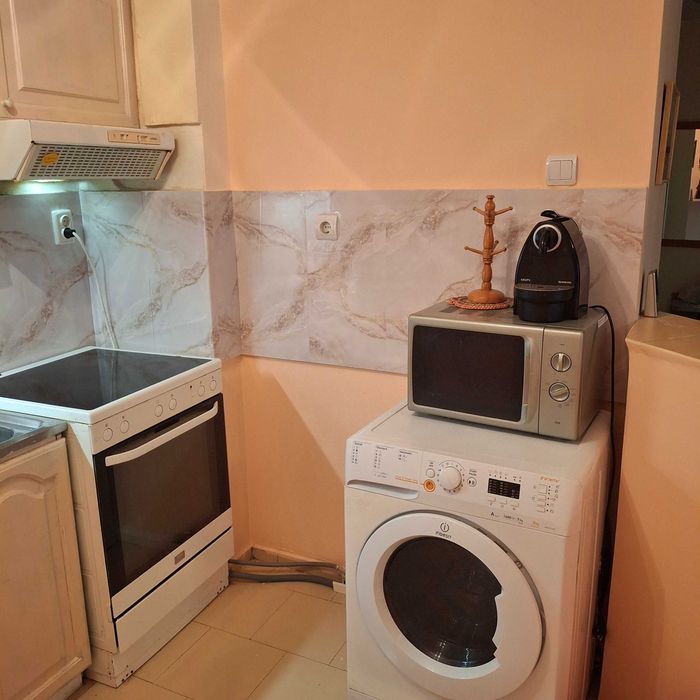 Дава се под наем Двустаен апартамент в Пловдив, Център - 55 кв.м за 331.5 € - Снимка #16