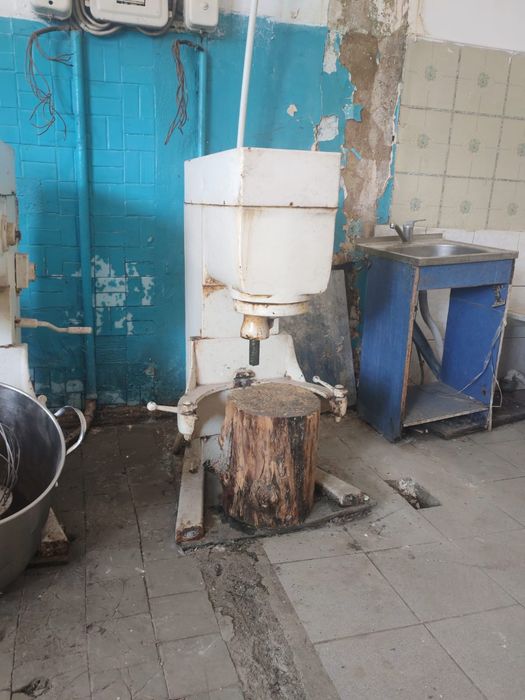 Продам оборудование для хлебопекарни