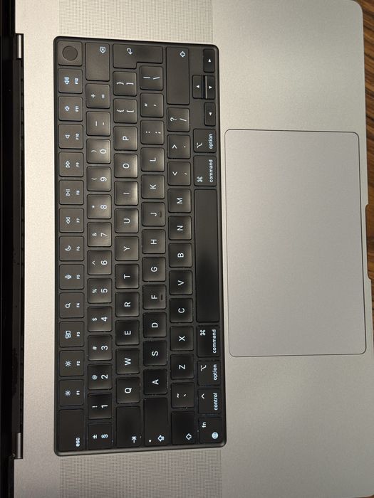 Macbook Pro 16” M1 Pro 16GB 512gb ssd 2021 impecabil