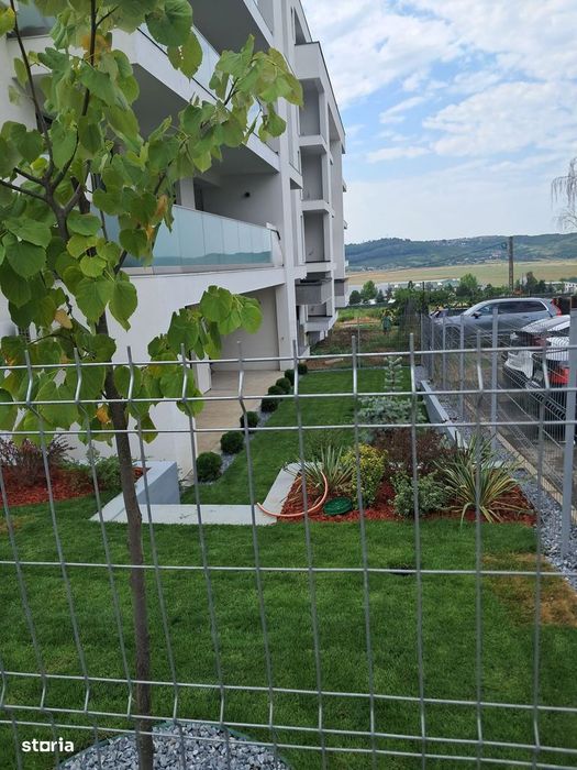 Apartment lux amenajat cu gradina proprie 3 camere