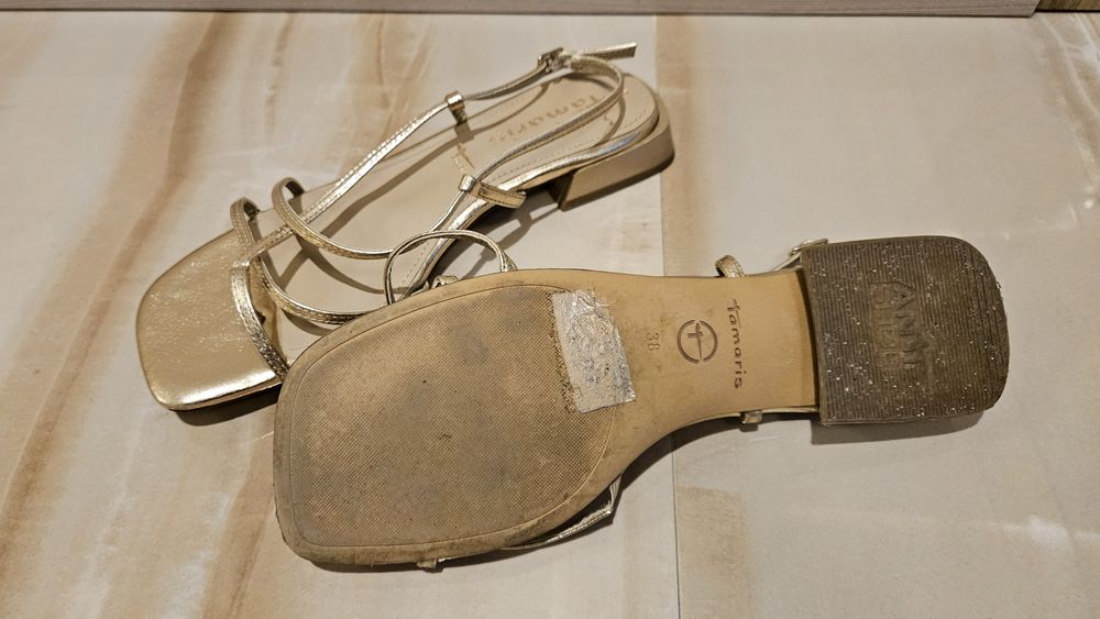 Обувки на Desigual, Tamaris, Nine West, Aldo и About you