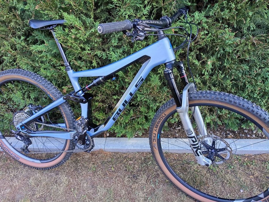 Bicicleta full suspension  Pike ultimate  carbon