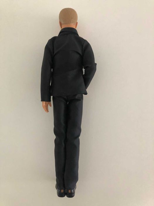 Кукла кен с костюм