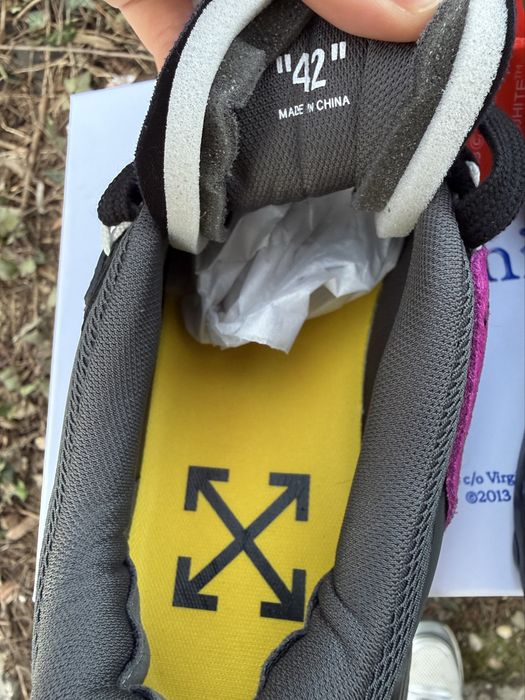 Off-White odsy1000 (black)