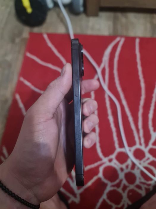 Iphone 15 pro max in stare buna