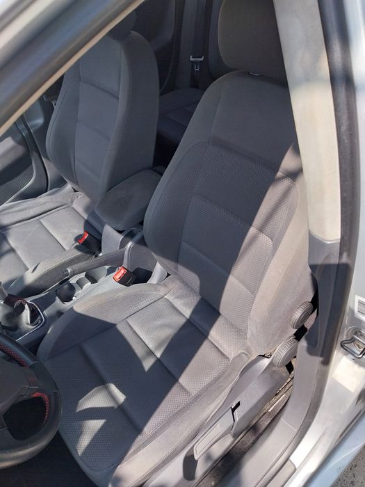 Vând golf 5  2.0 tdi