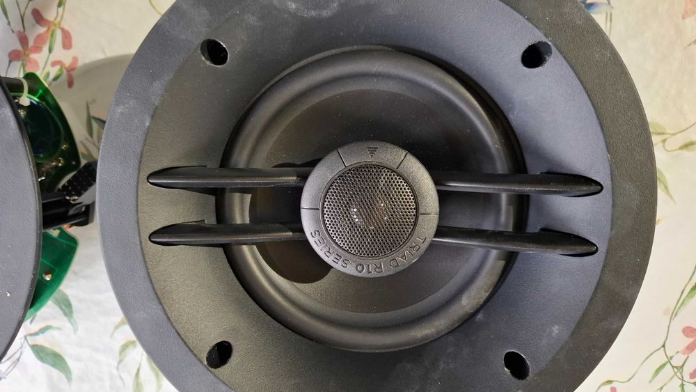 Boxa tavan Triad R16 in-ceilling TRIAD