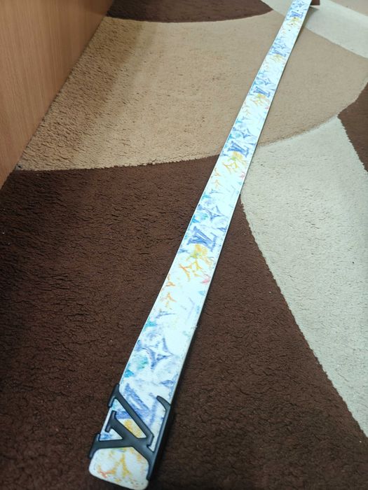 Curea Louis Vuitton Initiales Watercolor Monogram – 105 cm / 42 – Nouă