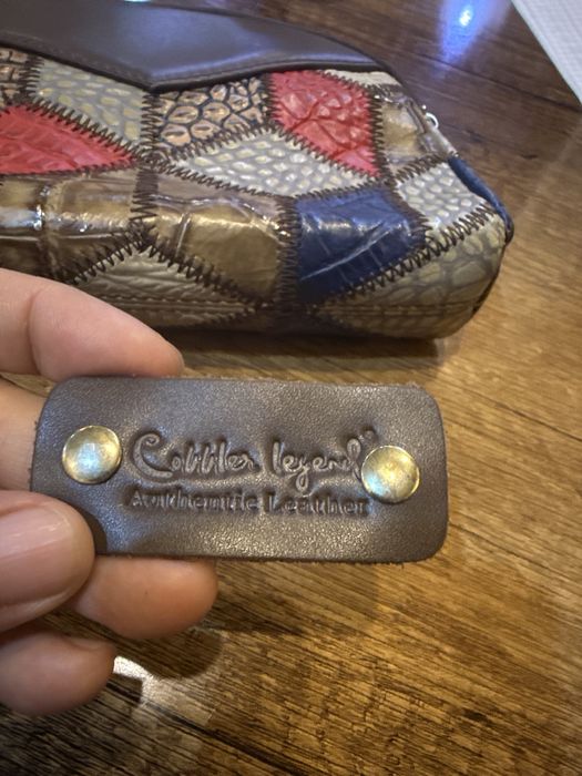 Женский клатч сотилади