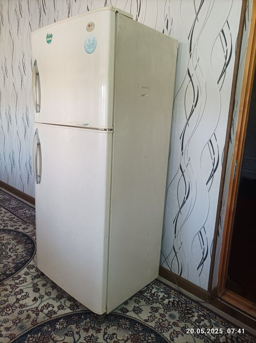 Xoladilnik lg sotiladi