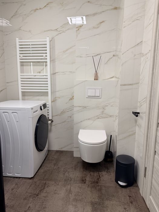Inchiriez apartament  2 camere , zona BMW