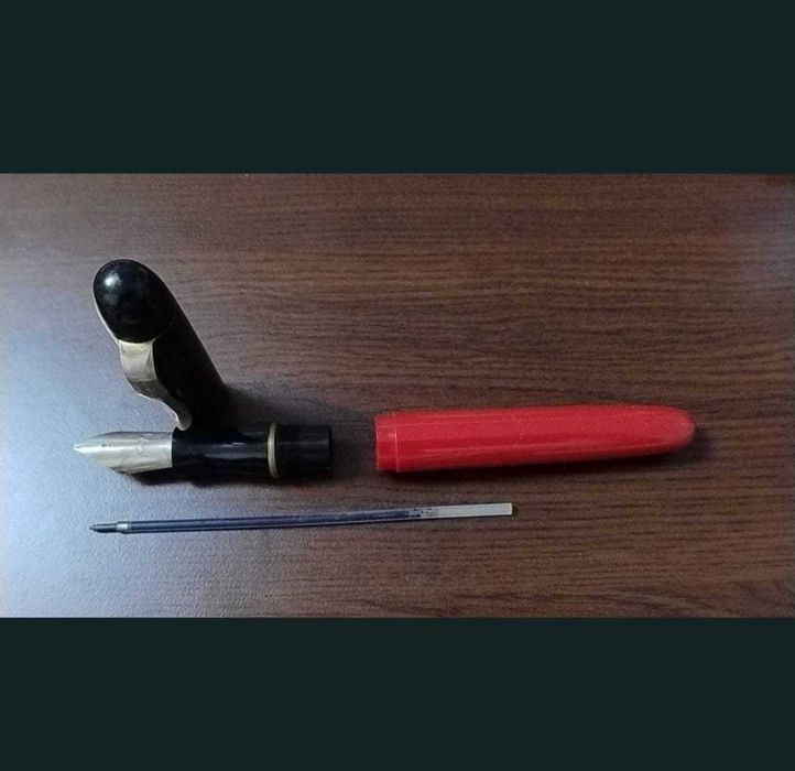 Stilou/pix Lylly - unicat, comunism