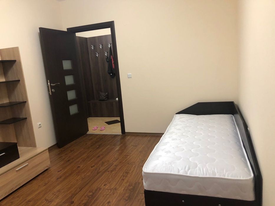 Дава се под наем Двустаен апартамент в Перник, Изток - 56 кв.м за 357 € - Снимка #2