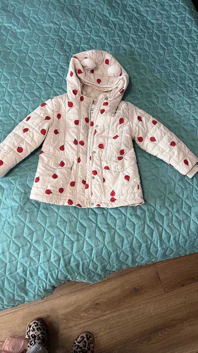 Продавам комплект от 2 детски якета Sinsay, размер 92