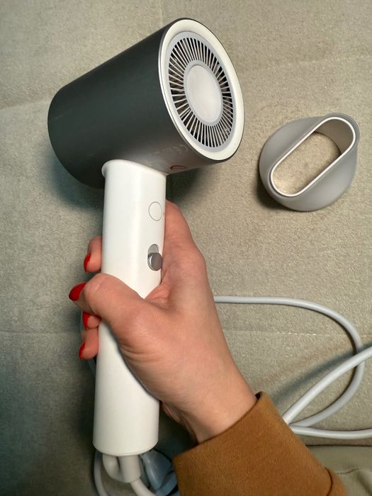 Фен Xiaomi Mijia H500 ,20 m/s 1800 Bt доставка бесплатная .