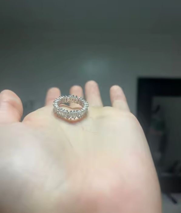 Дамски пръстен с кристали