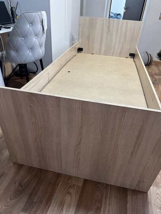 Отдам кровать односпалку