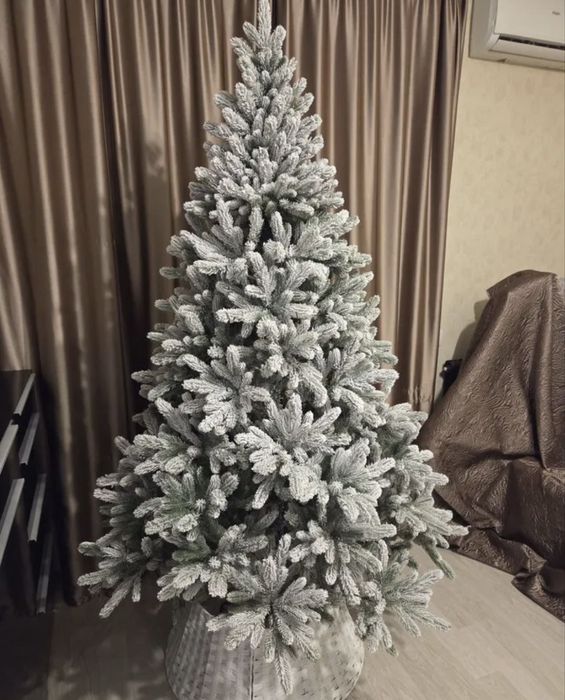 Елка гелевая со снегом