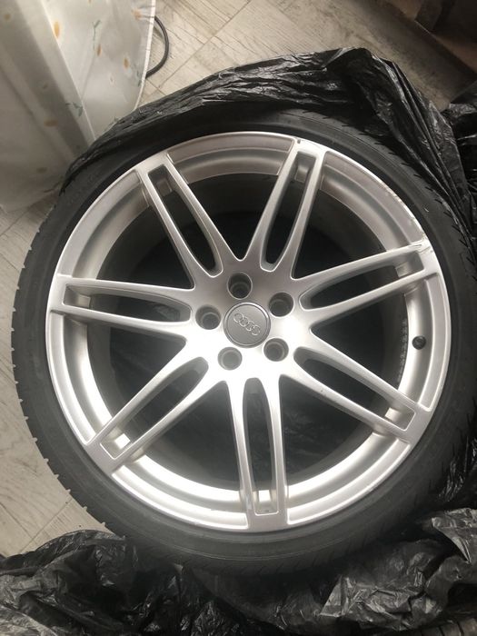Комплект 4 бр. автомобилни гуми 20 цола + джанти на Ауди