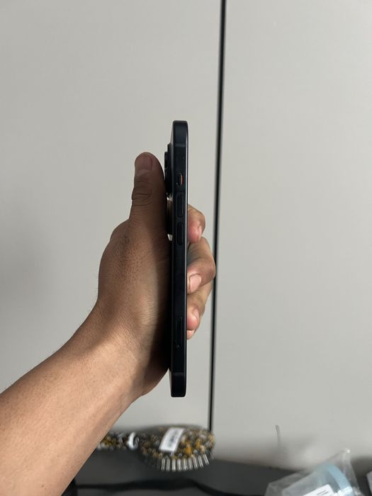 Айфон 15 128/89.