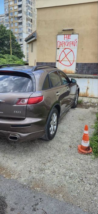 Infiniti fx45 ..