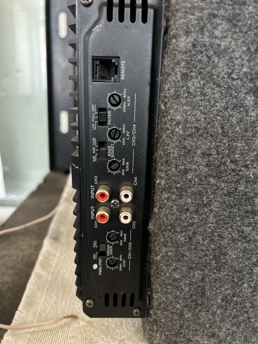 Сабвуфер с усилителем в хорошем сост