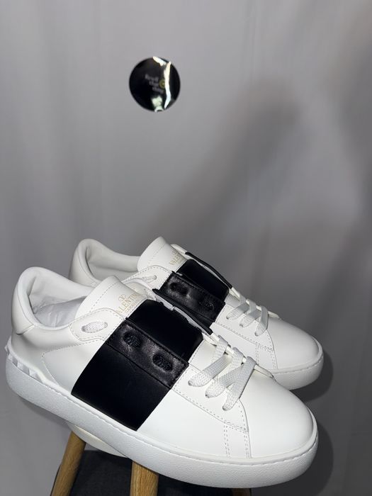 Valentino Garavani Albi Premium marimea 40 //