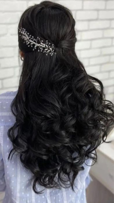 Макияж локоны прическа