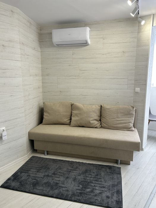 Дава се под наем Двустаен апартамент в Шумен, Математическа гимназия - 50 кв.м за 306 € - Снимка #1