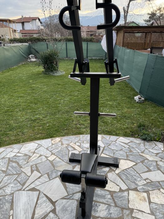 Продавам lat pull машина GERVA Sport