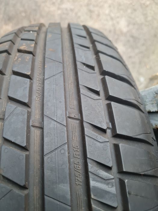 Doua anvelope noi Riken 175-65-15