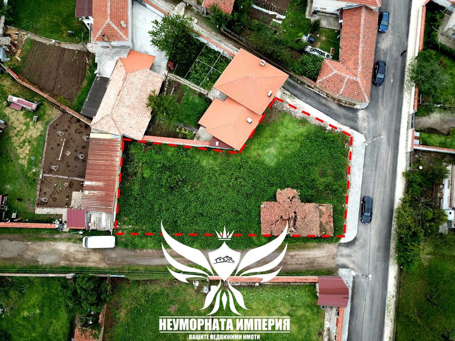 Продавам стара къща 65РЗП с хубав равен двор 771кв. в село Тополово