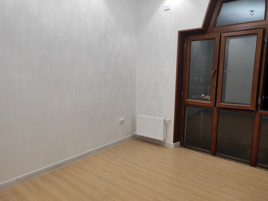 Ёш оила ёки талаба қизларга 1 хонали квартира ижарага берилади.300 у.е