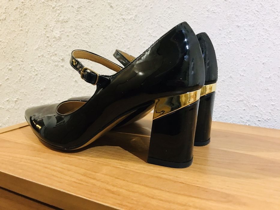 Чисто нови обувки на Sagan от естествена кожа!