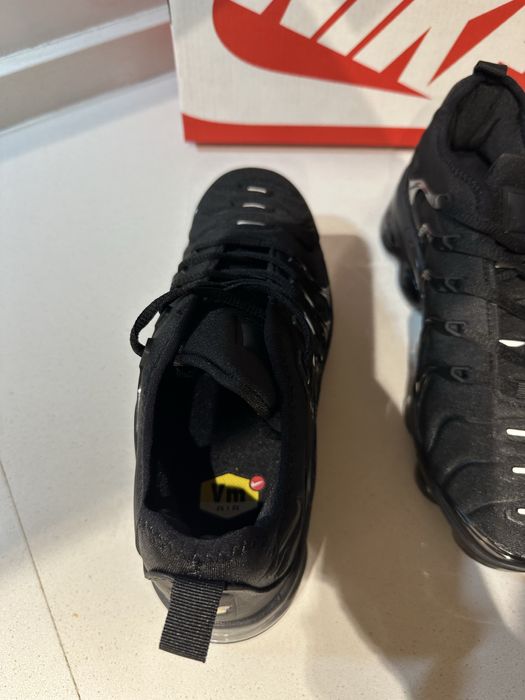 Отново Обувки Nike AIR VAPORMAX Plus Черен