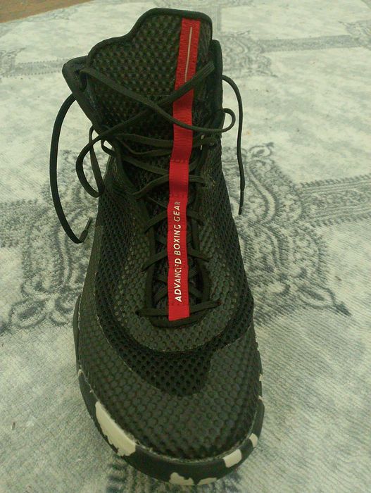 Продавам обувки за бокс