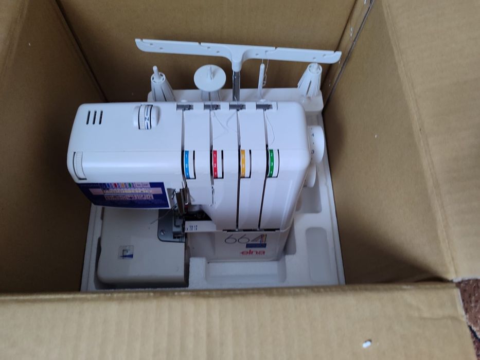 Продам оверлок почти новый