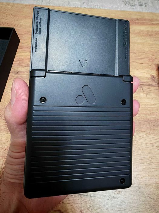 Игровая приставка Analogue Pocket