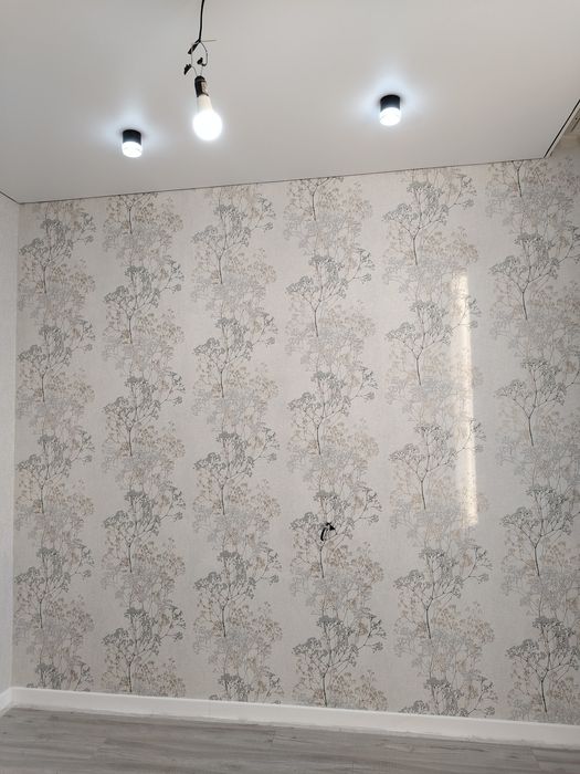 Поклейка обоев покраска