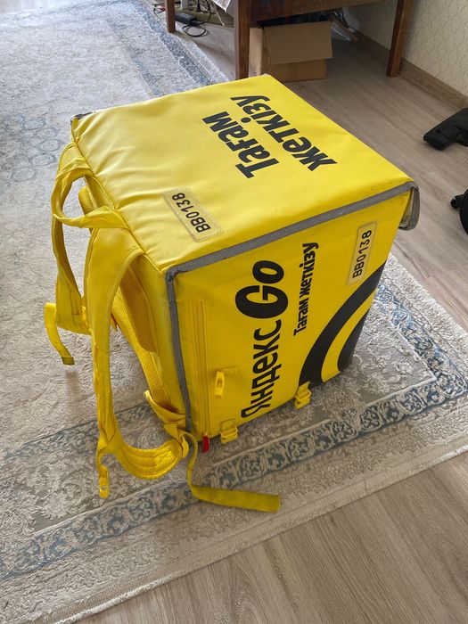 Яндекс сумка новая почти