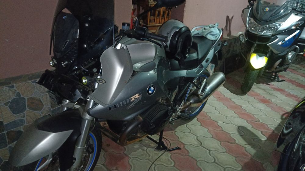 BMW R 1200 ST custom